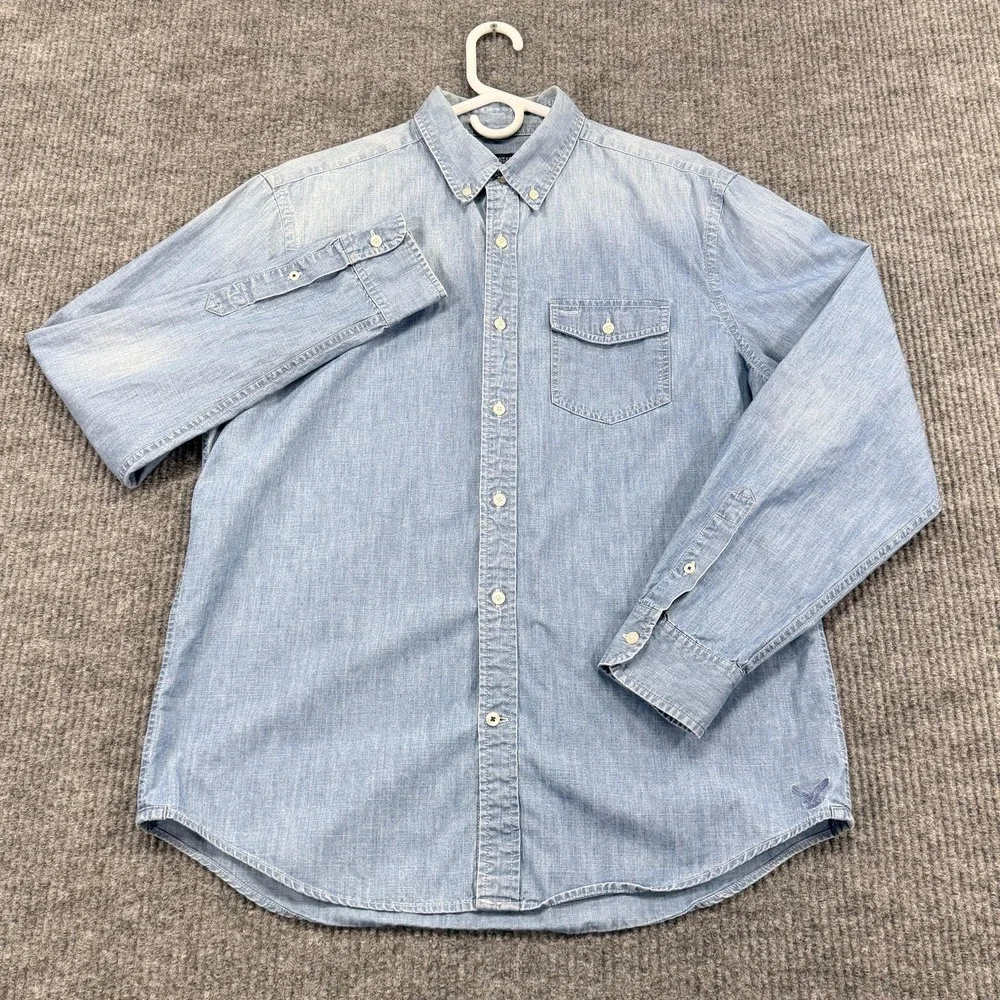American Eagle Outfitters Shirt Mens Large Chambray Button Down Athletic Fit